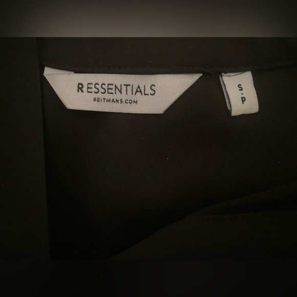 R Essentials Cap-Sleeve Blouse with Split Neckline - Picture 8 of 9